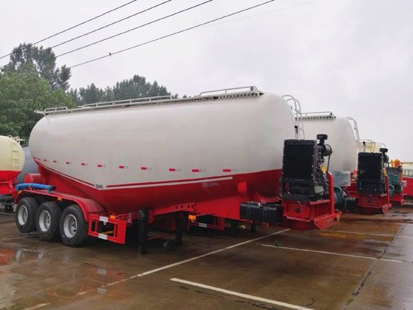 Bulk Material Semi-Trailers